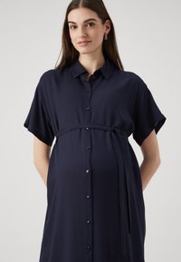 Vero Moda Maternity VMMBUMPY CALF - Abito a camicia - night sky
