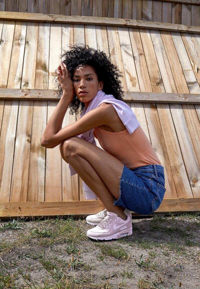 air max 90 barely rose