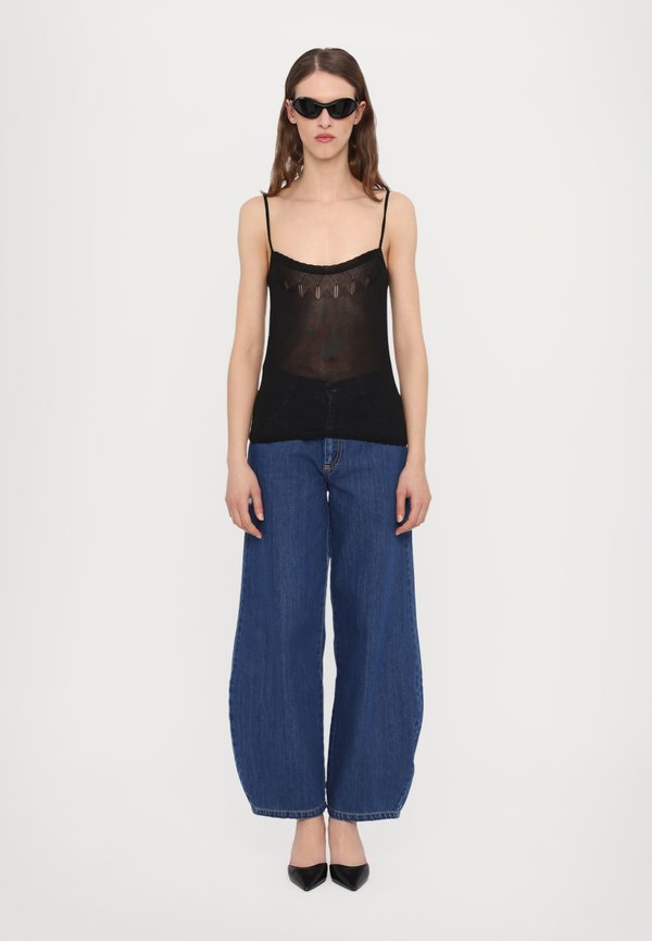 SELFIE TRANSLUCENT  - Top3