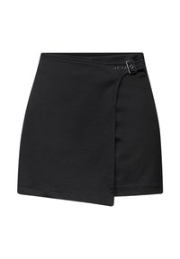 Schwarzer Wickelrock aus glattem Stoff, mit seitlicher Schnallendetail und sauberen Kanten. Einfaches Design ohne Muster.