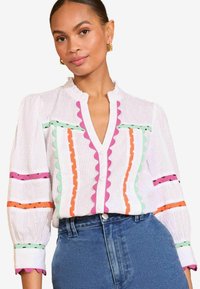 REGULAR FIT - RIC RAC 3/4 SLEEVE   - Bluza s gumbima - white ivory