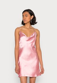 Gina Tricot SATINA COWLNECK - Vestido de cocktail / Vestido de festa - sea pink