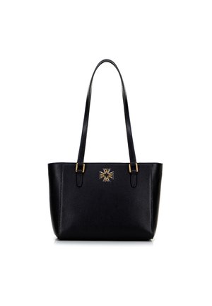 Bolso tote de cuero negro con un acabado texturizado, acentos de hardware dorado y un logotipo prominente en el frente. Asa ajustable para llevar.