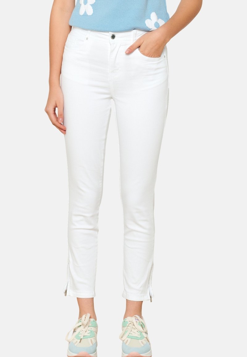LolaLiza Kavbojke slim fit - white