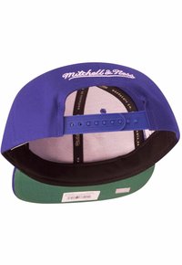 Mitchell & Ness SIDEPATCH TORONTO RAPTORS - Gorra - purple