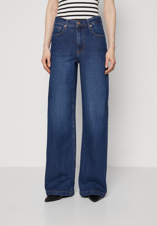 STRIDE SUTTON - Flared Jeans - dark wash
