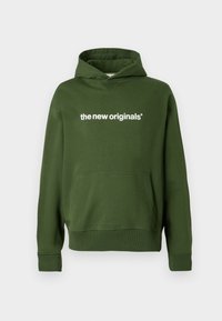 Zelena kapuca iz bombaža z sprednjim žepom in rebrastimi manšetami. Na prsih ima bel napis "the new originals". Preprosta zasnova.