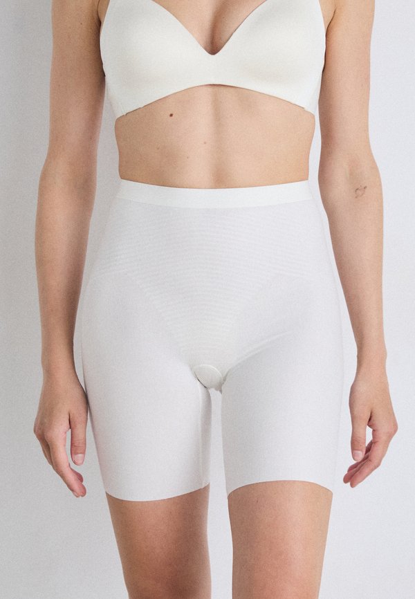 SUPIMA SHAPING MIDTHIGH - Shapewear - powder