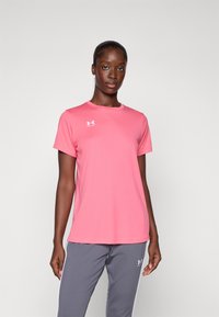 Under Armour CHALLENGER - T-shirt basique - super pink/white