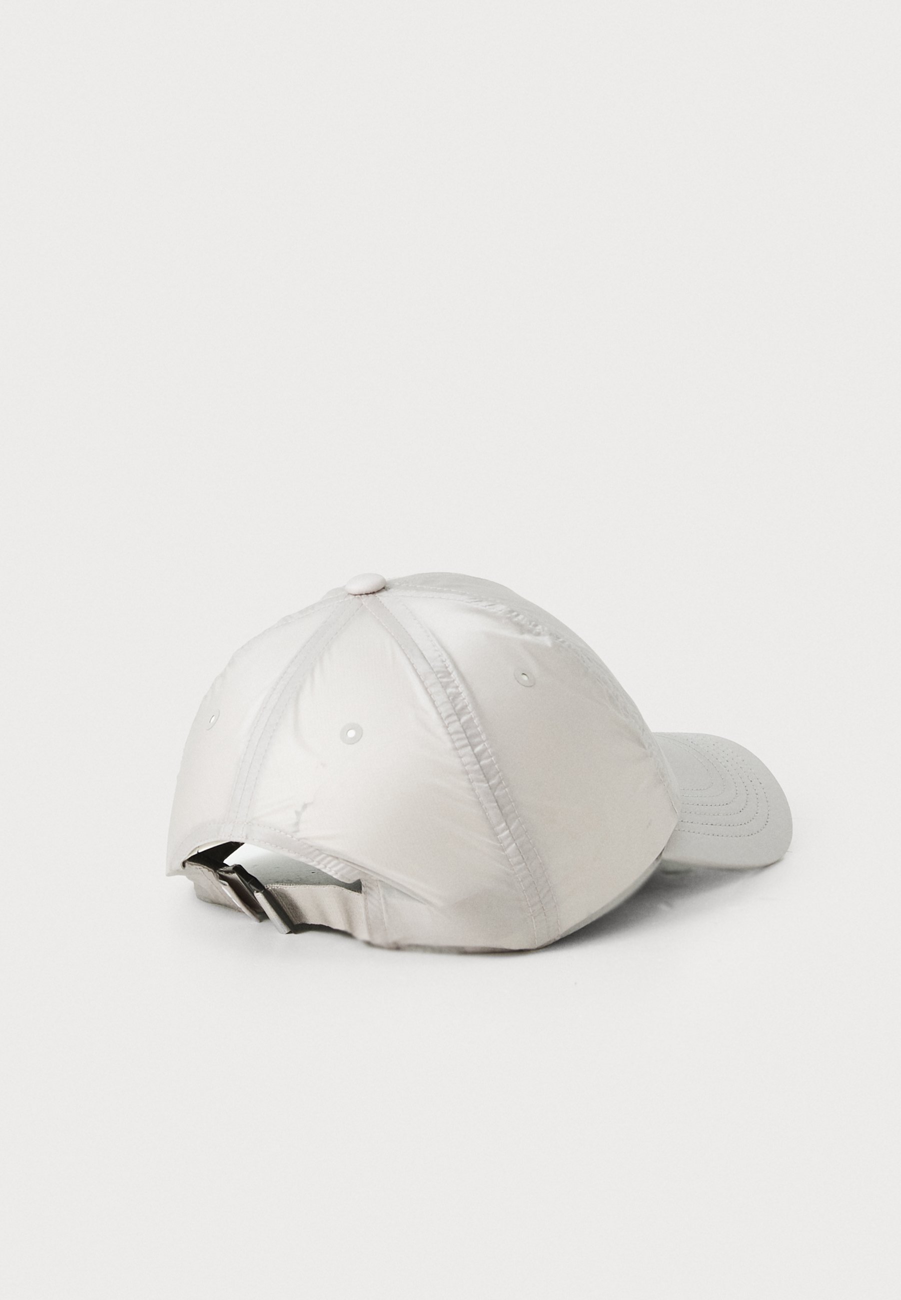 nikelab acg cap