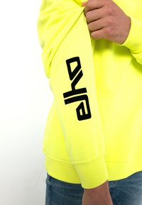 ELHO MAYRHOFEN - Sweatshirt - neon yellow