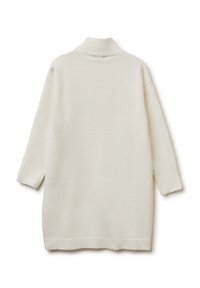 Maglione bianco, oversize, con collo alto, polsini e orlo a coste. Texture morbida, design minimale e maniche a tre quarti.