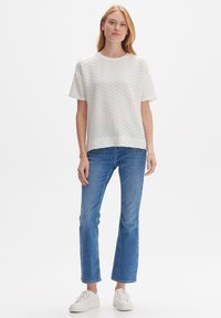 OPUS SELLONA BLOOMING - Print T-shirt - milk