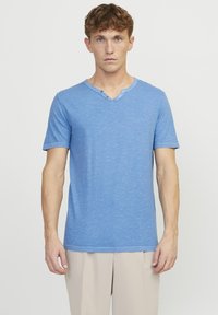 Jack & Jones ESPLIT NECK NOOS - T-shirts basic - pacific coast