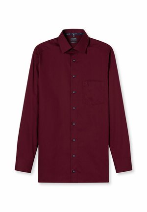 Bordeauxrotes Hemd mit langem Ärmel, Knopfleiste, spitzem Kragen und linke Brusttasche, flach auf weißem Hintergrund präsentiert.