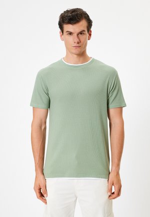 Koton SLIM FIT - T-paita - green