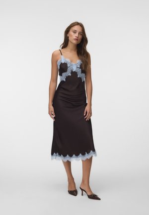 Vero Moda, VMJULIE SINGLET DRESS - Cocktail dress / Party dress - chocolate torte
