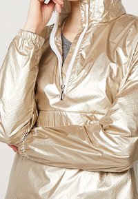 Icepeak Vindjacka - gold-coloured