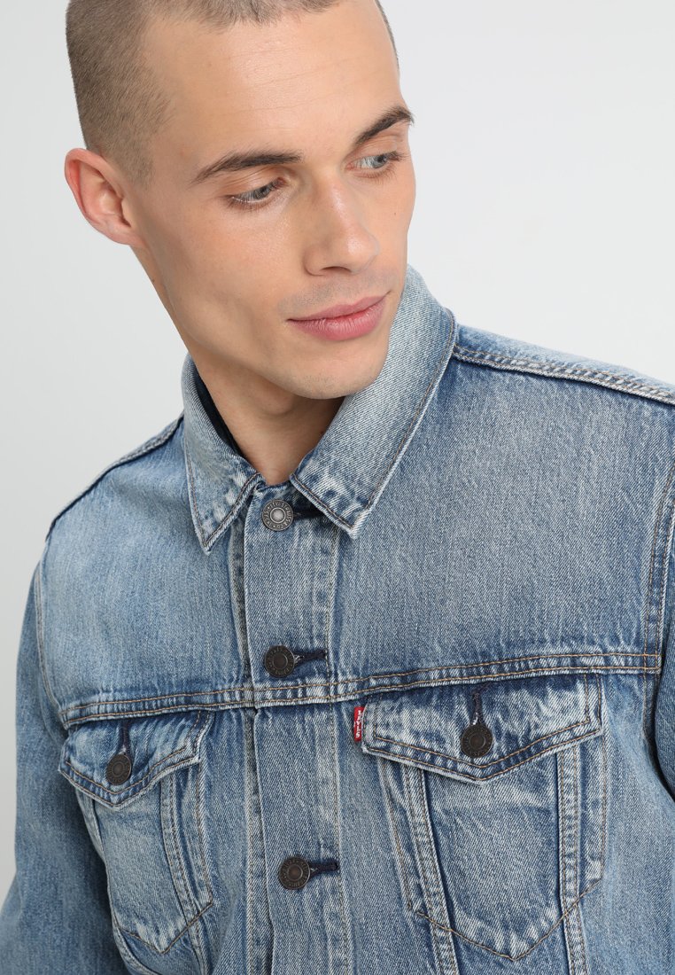 Levi's® THE TRUCKER JACKET Jeansjakke killebrewlyseblå Levi's® THE TRUCKER JACKET Jeansjakke killebrewlyseblå
