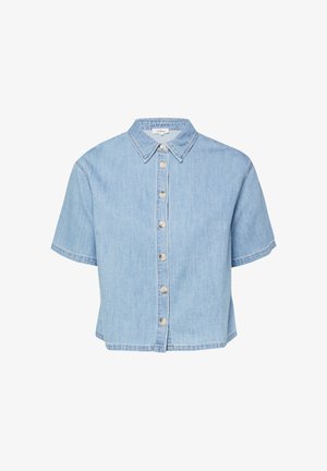 Lichtblauw denim overhemd met korte mouwen, een spitse kraag en zeven knopen aan de voorkant.