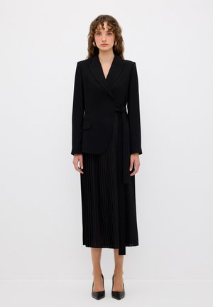 PLEATED - Blousejurk - black