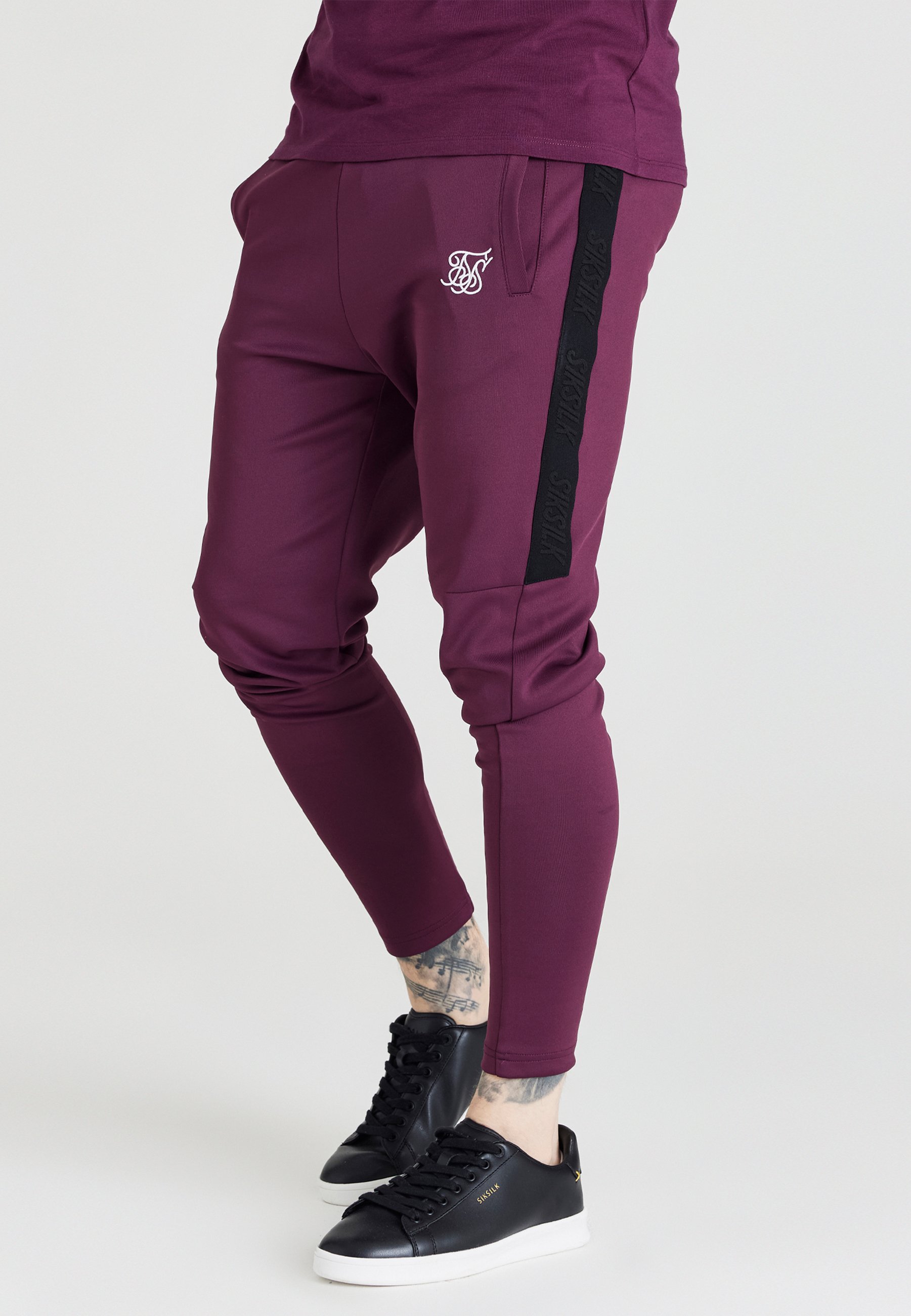 Hotel Kalinga Nike Luxe Yoga Shorts Nike Sportswear Nike Yoga Luxe