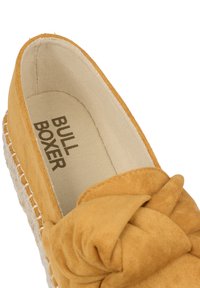 Bullboxer 155001F4T - Alpargatas - mango