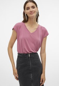 Vero Moda VMFILLI - Navadna majica - mesa rose