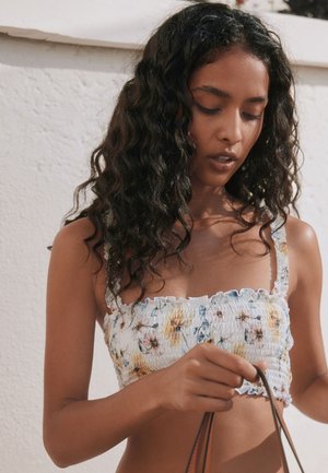 Next, - Góra od bikini