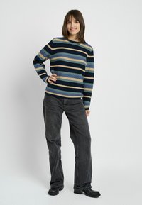 Lind Pulover - navy blue