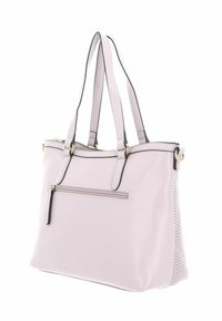 Sac fourre-tout rose clair à texture lisse, bordure noire, deux bretelles d'épaule, poche avant zippée, et accents côtelés verticaux sur les côtés.