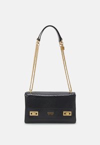 Sort faux slangeskinds crossbody taske med guldkæde og detaljer, der har en flaplukning og prægede brandlogo på fronten.