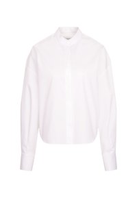 Camicia bianca a maniche lunghe con colletto alto, realizzata in un tessuto liscio. Presenta una chiusura frontale con bottoni e un design leggermente accorciato.