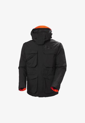Černá zateplená bunda se zipem a knoflíkovým uzávěrem, několika předními kapsami a kapucí a manžetami s oranžovým podšívkou. Obsahuje texturované branding.