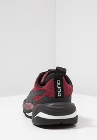Puma Matalavartiset tennarit - black