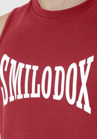 Smilodox Toppi - bordeaux