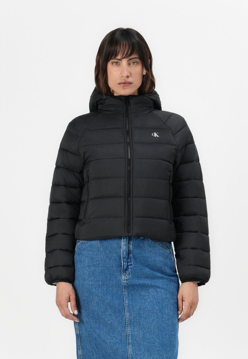 Calvin Klein Jeans LIGHTWEIGHT QUILTED JACKET - Pūkinė striukė - black
