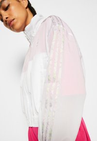 adidas Originals WINDBREAKER - Letná bunda - white