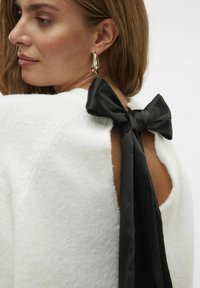 Vero Moda VMELOWEN - Maglione - snow white