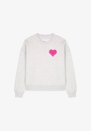 Lichtgrijze sweatshirt met ronde hals, lange mouwen en een klein roze hartje op de linkerborst.