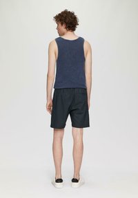 QS REGULAR - Shorts - tiefblau