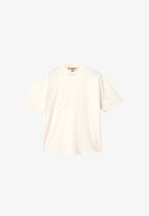 Off-white kortærmet T-shirt med rund hals og store, prægede, stiliserede bogstaver "AS" midt på forsiden.