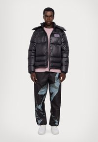 EA7 Emporio Armani GIUBBOTTO - Zimska jakna - black