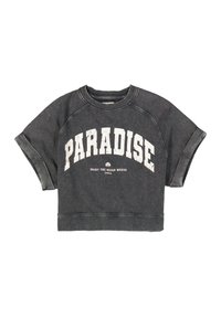 Grijze cropped sweatshirt met opgerolde korte mouwen. Heeft een witte "PARADISE" afbeelding en de tekst "ENJOY THE OCEAN WAVES" in een vintage stijl.