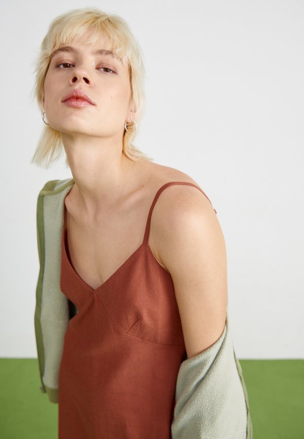 SANTORINI SLIP DRESS - Day dress - russet2