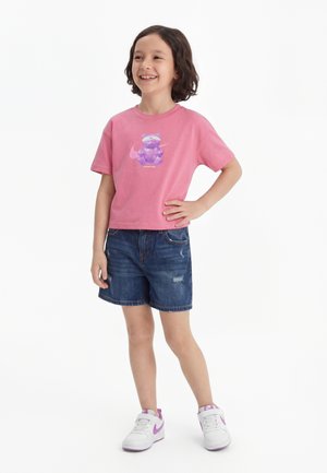 Nike Sportswear TEE BOXY BEAR - Potiskana majica - peony