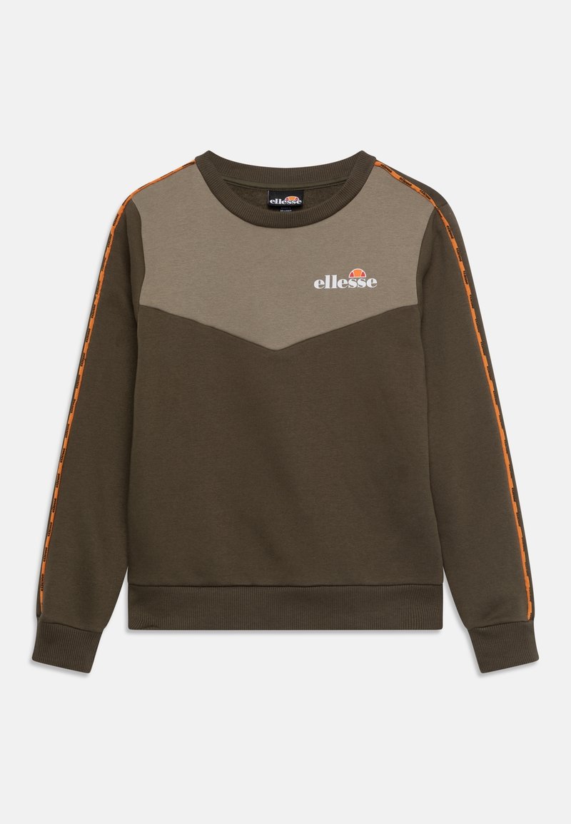 Sweat-shirt à col rond marron et olive avec des bandes logo orange sur les manches et un logo "ellesse" blanc sur la poitrine.