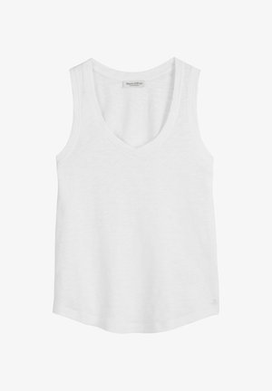 Weißes ärmelloses Tanktop mit einem V-Ausschnitt, aus leichtem Material hergestellt. Es verfügt über eine glatte Textur und ein dezentes Markenetikett am unteren Ende.