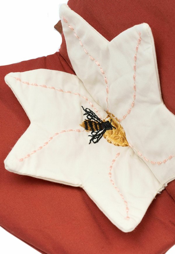 APPLE – Kuscheltier – picante