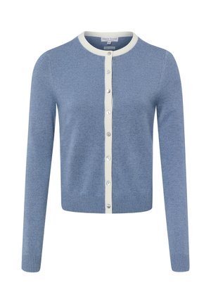 Hellblauer Cardigan mit langen Ärmeln, weißer Knopfleiste und rundem Ausschnitt, vorne mit silbernen Knöpfen.